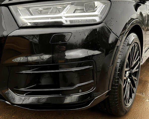 Черный Ауди Ку 7, объемом двигателя 3 л и пробегом 225 тыс. км за 29000 $, фото 2 на Automoto.ua