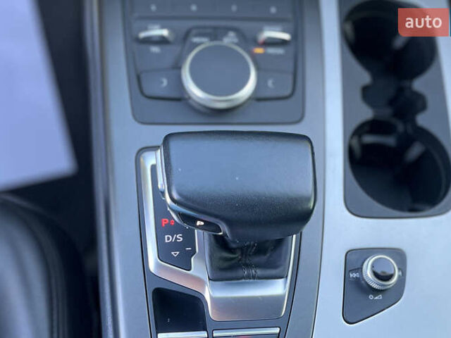 Черный Ауди Ку 7, объемом двигателя 2.97 л и пробегом 129 тыс. км за 36500 $, фото 16 на Automoto.ua