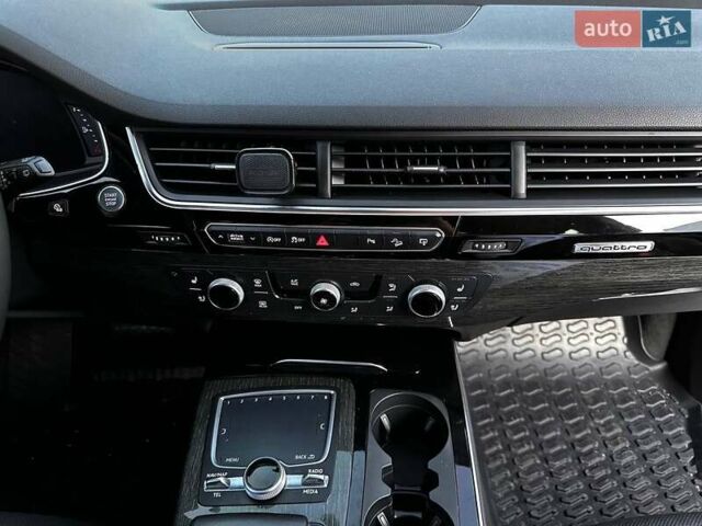 Черный Ауди Ку 7, объемом двигателя 3 л и пробегом 230 тыс. км за 24000 $, фото 7 на Automoto.ua