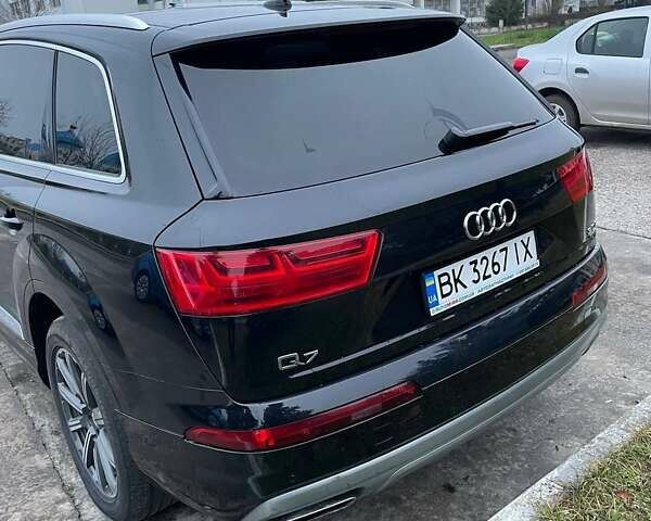 Черный Ауди Ку 7, объемом двигателя 3 л и пробегом 240 тыс. км за 21000 $, фото 5 на Automoto.ua