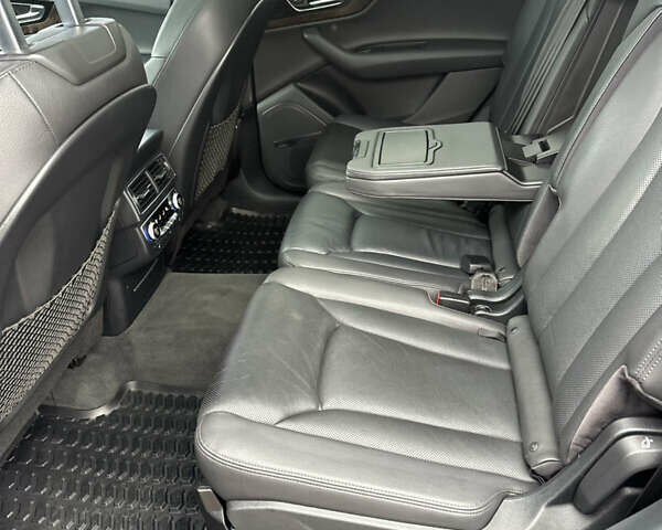 Черный Ауди Ку 7, объемом двигателя 3 л и пробегом 126 тыс. км за 27900 $, фото 19 на Automoto.ua