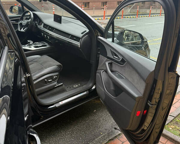 Черный Ауди Ку 7, объемом двигателя 2.99 л и пробегом 195 тыс. км за 38000 $, фото 8 на Automoto.ua