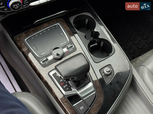 Черный Ауди Ку 7, объемом двигателя 3 л и пробегом 222 тыс. км за 21499 $, фото 54 на Automoto.ua