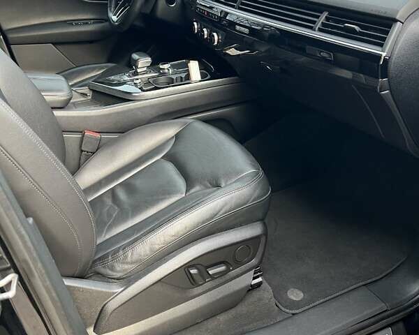 Черный Ауди Ку 7, объемом двигателя 1.98 л и пробегом 137 тыс. км за 28300 $, фото 18 на Automoto.ua