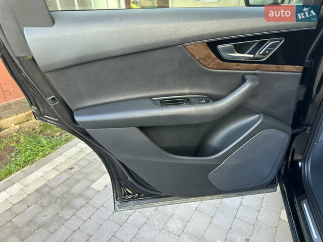 Чорний Ауді Ку 7, об'ємом двигуна 3 л та пробігом 210 тис. км за 21999 $, фото 104 на Automoto.ua