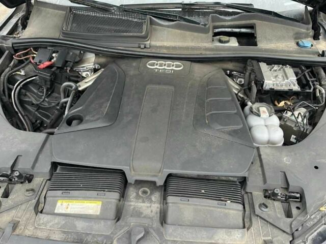 Черный Ауди Ку 7, объемом двигателя 2 л и пробегом 140 тыс. км за 19000 $, фото 9 на Automoto.ua