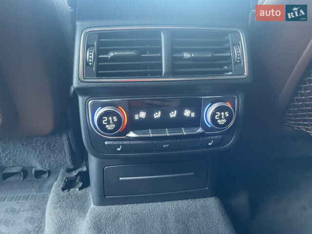 Ауди Ку 7 2017 в Ужгороде на Automoto.ua Черный Ауди Ку 7, объемом двигателя 3 л и пробегом 167 тыс. км за 24900 $, фото 30 на Automoto.ua