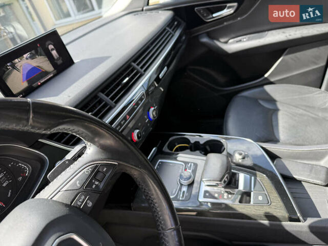 Черный Ауди Ку 7, объемом двигателя 2 л и пробегом 120 тыс. км за 29500 $, фото 12 на Automoto.ua