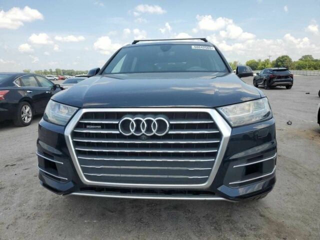 Черный Ауди Ку 7, объемом двигателя 3 л и пробегом 175 тыс. км за 17200 $, фото 4 на Automoto.ua