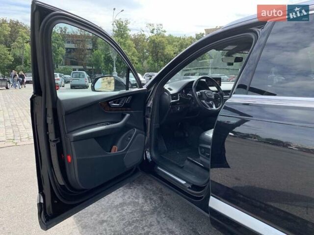 Черный Ауди Ку 7, объемом двигателя 3 л и пробегом 81 тыс. км за 30000 $, фото 9 на Automoto.ua