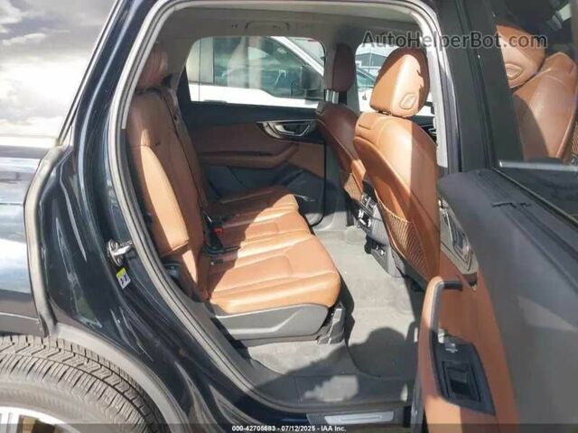 Ауди Ку 7 2017 в Львове на Automoto.ua Черный Ауди Ку 7, объемом двигателя 0 л и пробегом 72 тыс. км за 23000 $, фото 6 на Automoto.ua