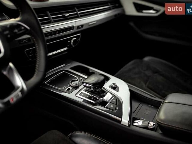 Черный Ауди Ку 7, объемом двигателя 3 л и пробегом 99 тыс. км за 45000 $, фото 31 на Automoto.ua