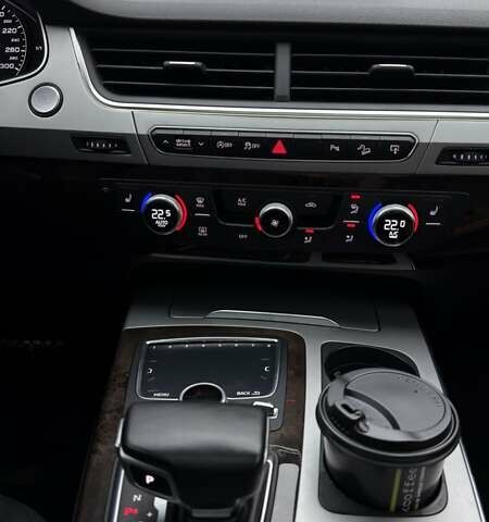 Чорний Ауді Ку 7, об'ємом двигуна 1.98 л та пробігом 196 тис. км за 23700 $, фото 7 на Automoto.ua