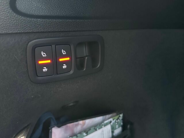 Чорний Ауді Ку 7, об'ємом двигуна 3 л та пробігом 204 тис. км за 21500 $, фото 14 на Automoto.ua