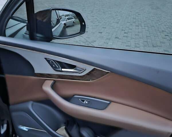 Чорний Ауді Ку 7, об'ємом двигуна 1.98 л та пробігом 63 тис. км за 33733 $, фото 11 на Automoto.ua