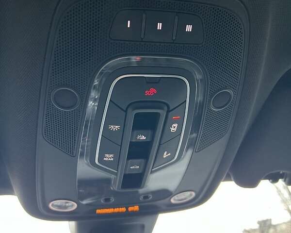 Черный Ауди Ку 7, объемом двигателя 1.98 л и пробегом 137 тыс. км за 28300 $, фото 16 на Automoto.ua