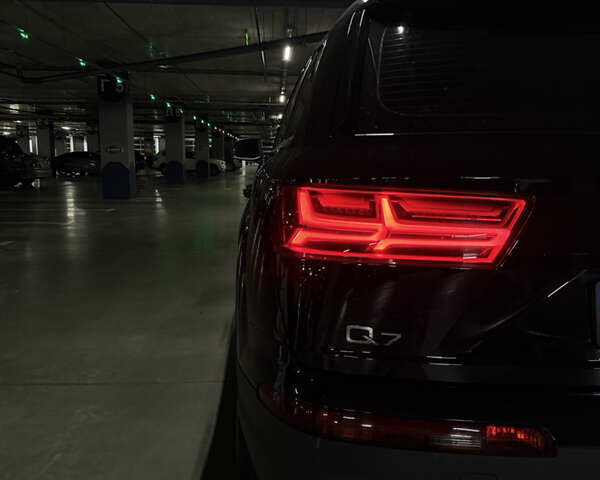 Ауді Ку 7 2018 у Харкові на Automoto.ua Чорний Ауді Ку 7, об'ємом двигуна 2.97 л та пробігом 69 тис. км за 49999 $, фото 5 на Automoto.ua