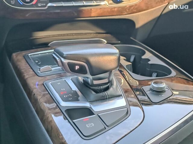 Ауди Ку 7 2018 в Харькове на Automoto.ua Черный Ауди Ку 7, объемом двигателя 3 л и пробегом 161 тыс. км за 33990 $, фото 20 на Automoto.ua