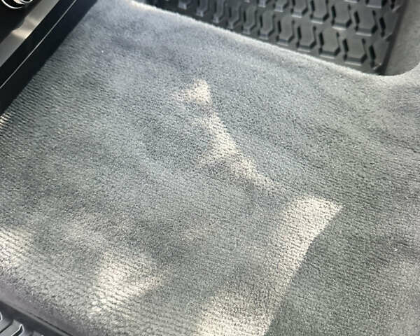 Черный Ауди Ку 7, объемом двигателя 1.98 л и пробегом 157 тыс. км за 28300 $, фото 66 на Automoto.ua