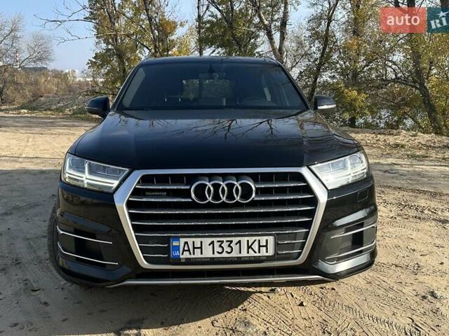 Черный Ауди Ку 7, объемом двигателя 2.97 л и пробегом 122 тыс. км за 50000 $, фото 1 на Automoto.ua