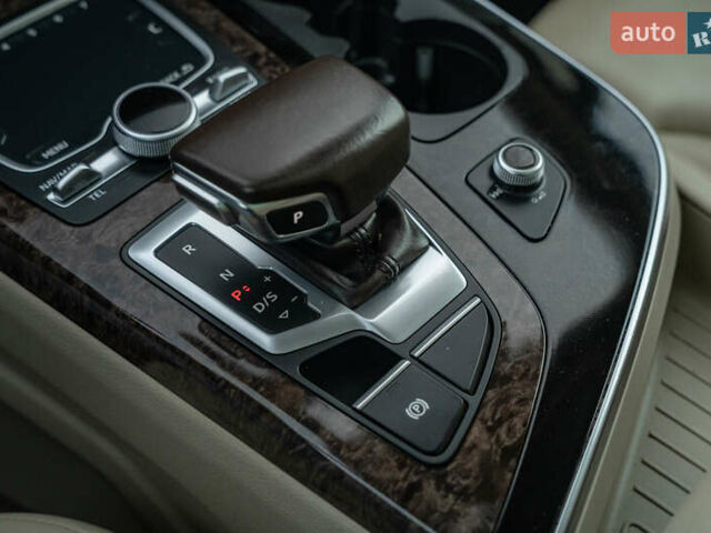 Чорний Ауді Ку 7, об'ємом двигуна 3 л та пробігом 117 тис. км за 31900 $, фото 31 на Automoto.ua