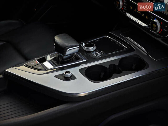 Черный Ауди Ку 7, объемом двигателя 3 л и пробегом 219 тыс. км за 45500 $, фото 79 на Automoto.ua