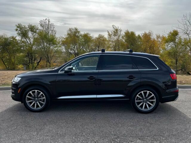 Черный Ауди Ку 7, объемом двигателя 3 л и пробегом 44 тыс. км за 14500 $, фото 3 на Automoto.ua