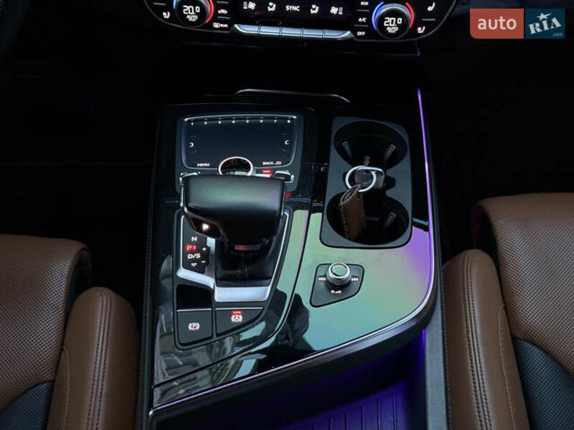 Черный Ауди Ку 7, объемом двигателя 3 л и пробегом 116 тыс. км за 52999 $, фото 58 на Automoto.ua