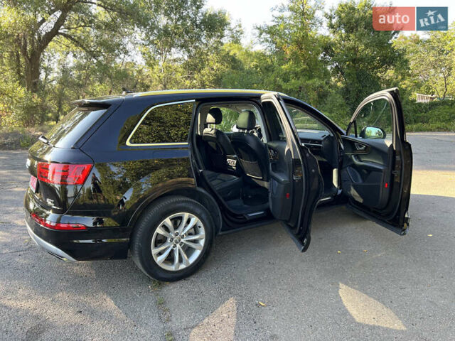 Черный Ауди Ку 7, объемом двигателя 3 л и пробегом 101 тыс. км за 30500 $, фото 7 на Automoto.ua