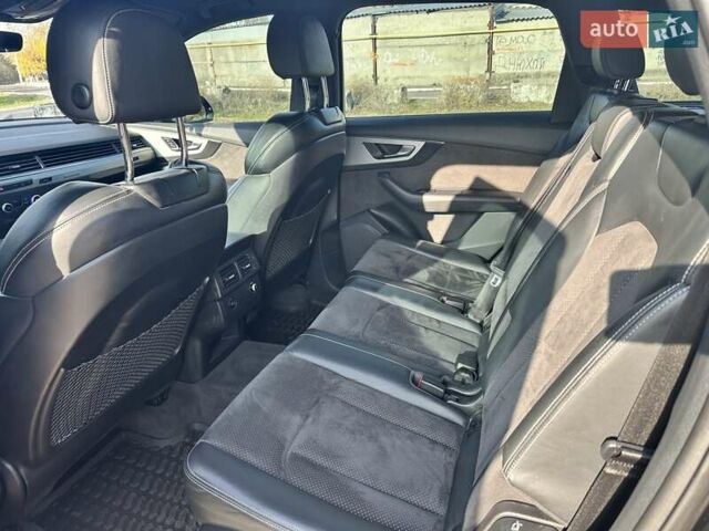 Черный Ауди Ку 7, объемом двигателя 2.97 л и пробегом 122 тыс. км за 50000 $, фото 8 на Automoto.ua