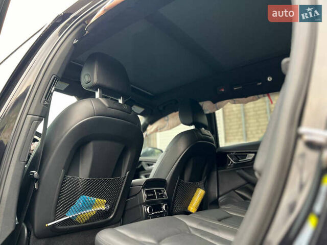 Черный Ауди Ку 7, объемом двигателя 3 л и пробегом 260 тыс. км за 12500 $, фото 8 на Automoto.ua