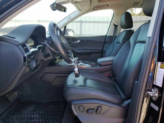 Черный Ауди Ку 7, объемом двигателя 3 л и пробегом 43 тыс. км за 18000 $, фото 6 на Automoto.ua