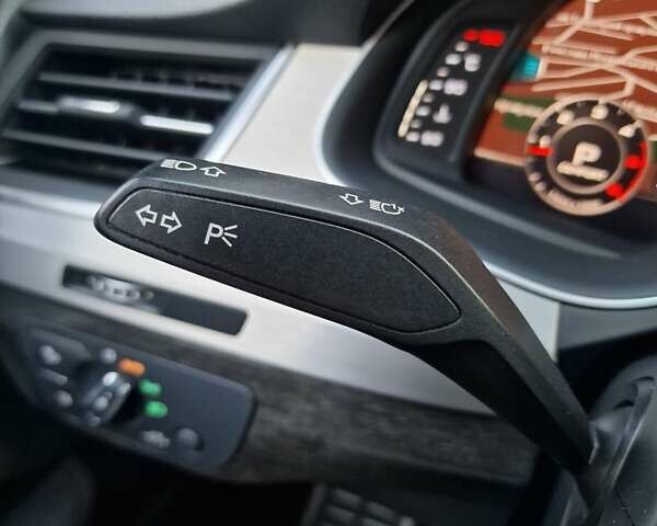 Черный Ауди Ку 7, объемом двигателя 2.97 л и пробегом 190 тыс. км за 45000 $, фото 59 на Automoto.ua