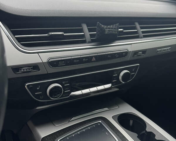 Черный Ауди Ку 7, объемом двигателя 1.98 л и пробегом 288 тыс. км за 23900 $, фото 14 на Automoto.ua