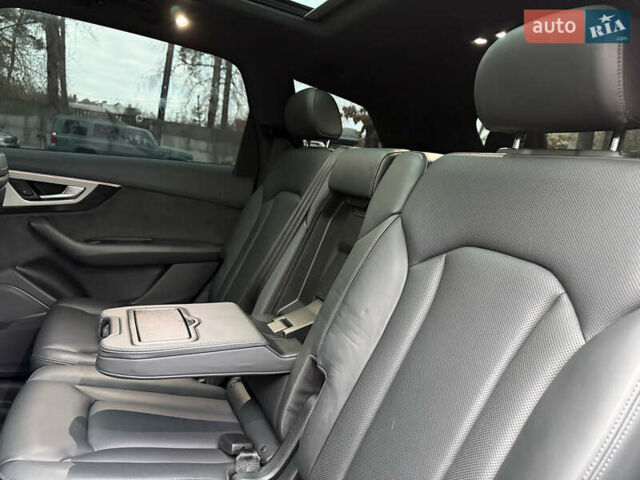 Чорний Ауді Ку 7, об'ємом двигуна 3 л та пробігом 137 тис. км за 36700 $, фото 108 на Automoto.ua