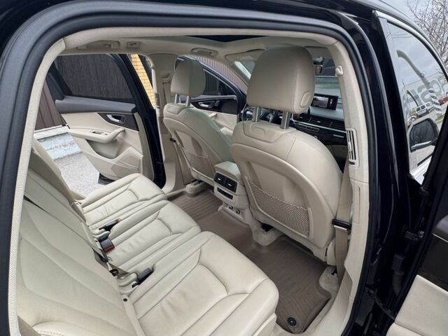 Черный Ауди Ку 7, объемом двигателя 3 л и пробегом 114 тыс. км за 36000 $, фото 16 на Automoto.ua