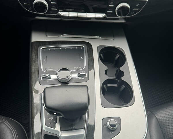 Черный Ауди Ку 7, объемом двигателя 1.98 л и пробегом 288 тыс. км за 23900 $, фото 33 на Automoto.ua