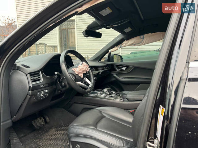 Черный Ауди Ку 7, объемом двигателя 3 л и пробегом 260 тыс. км за 12500 $, фото 7 на Automoto.ua