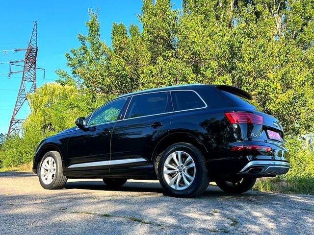 Черный Ауди Ку 7, объемом двигателя 3 л и пробегом 101 тыс. км за 30500 $, фото 3 на Automoto.ua