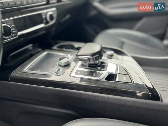 Чорний Ауді Ку 7, об'ємом двигуна 3 л та пробігом 121 тис. км за 37000 $, фото 39 на Automoto.ua