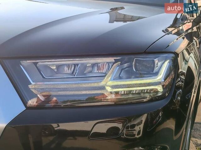 Черный Ауди Ку 7, объемом двигателя 3 л и пробегом 161 тыс. км за 32990 $, фото 3 на Automoto.ua