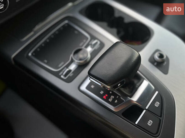 Чорний Ауді Ку 7, об'ємом двигуна 2.97 л та пробігом 168 тис. км за 42200 $, фото 13 на Automoto.ua