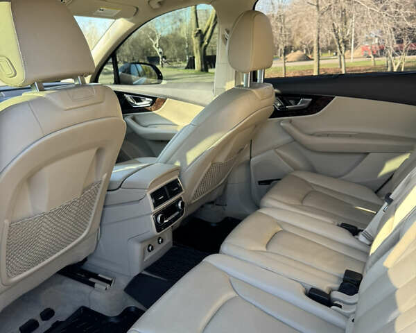 Чорний Ауді Ку 7, об'ємом двигуна 1.98 л та пробігом 100 тис. км за 41500 $, фото 14 на Automoto.ua