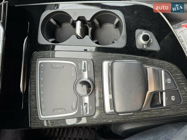 Черный Ауди Ку 7, объемом двигателя 3 л и пробегом 144 тыс. км за 33000 $, фото 10 на Automoto.ua