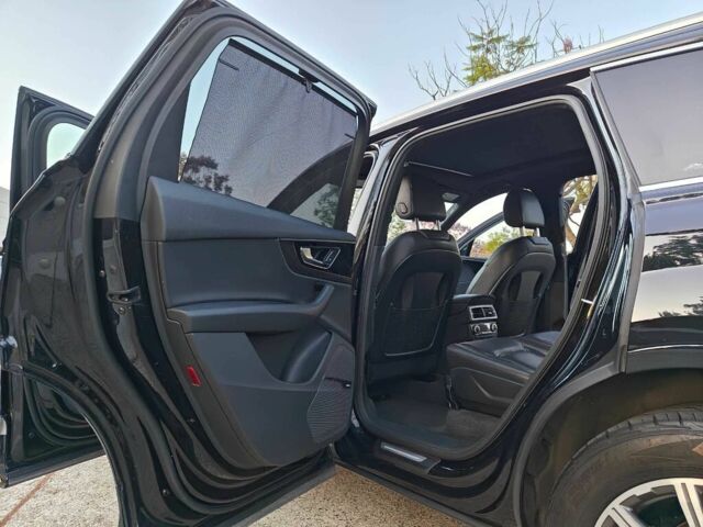 Чорний Ауді Ку 7, об'ємом двигуна 3 л та пробігом 72 тис. км за 14500 $, фото 12 на Automoto.ua