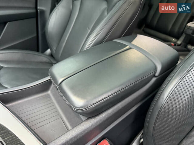 Чорний Ауді Ку 7, об'ємом двигуна 3 л та пробігом 137 тис. км за 36700 $, фото 100 на Automoto.ua