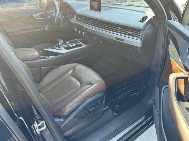 Черный Ауди Ку 7, объемом двигателя 2 л и пробегом 32 тыс. км за 6875 $, фото 8 на Automoto.ua