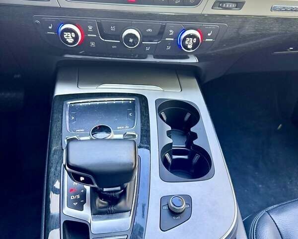 Черный Ауди Ку 7, объемом двигателя 1.98 л и пробегом 77 тыс. км за 36700 $, фото 12 на Automoto.ua