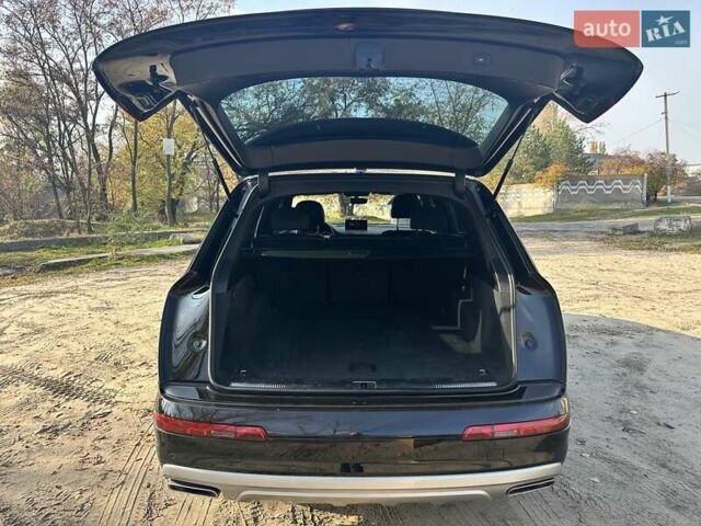 Черный Ауди Ку 7, объемом двигателя 2.97 л и пробегом 122 тыс. км за 50000 $, фото 9 на Automoto.ua