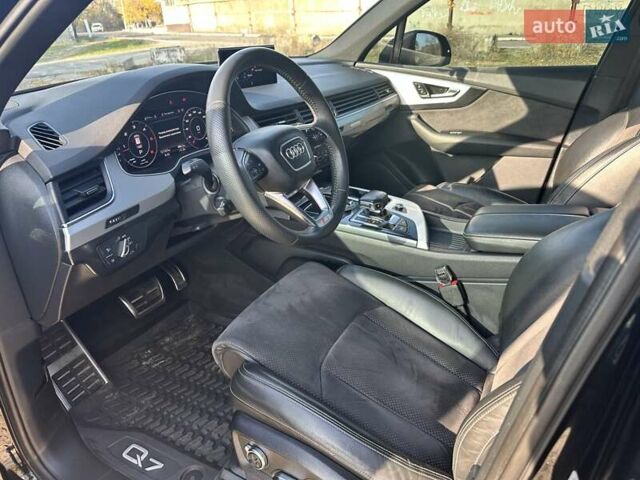 Черный Ауди Ку 7, объемом двигателя 2.97 л и пробегом 122 тыс. км за 50000 $, фото 3 на Automoto.ua